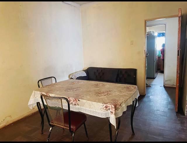 2 BEDROOM HOUSE FOR SALE IN ZWIDE